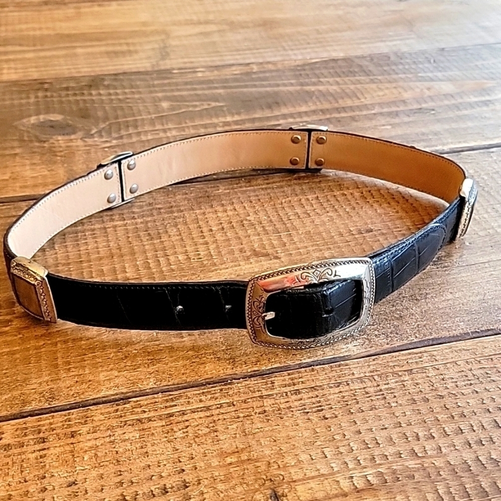 BRIGHTON Sz S small two tone Belt . 24 - 28"